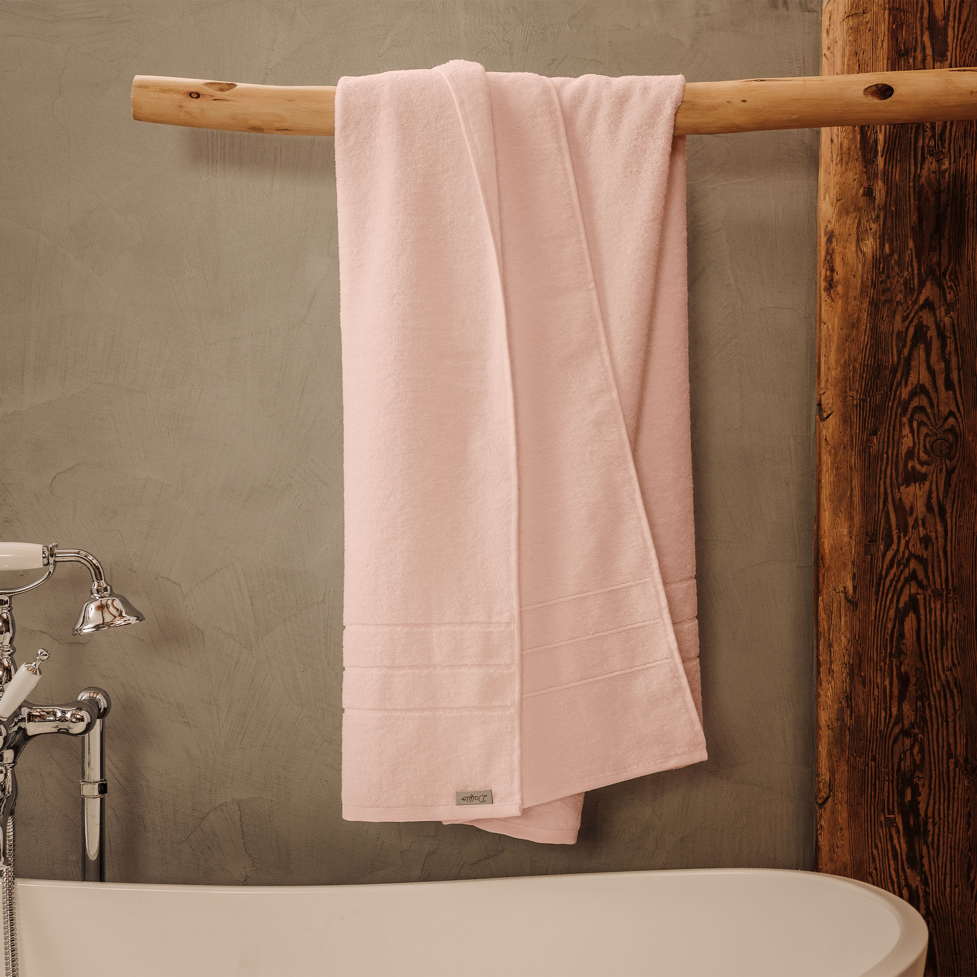 Classic line shower towel