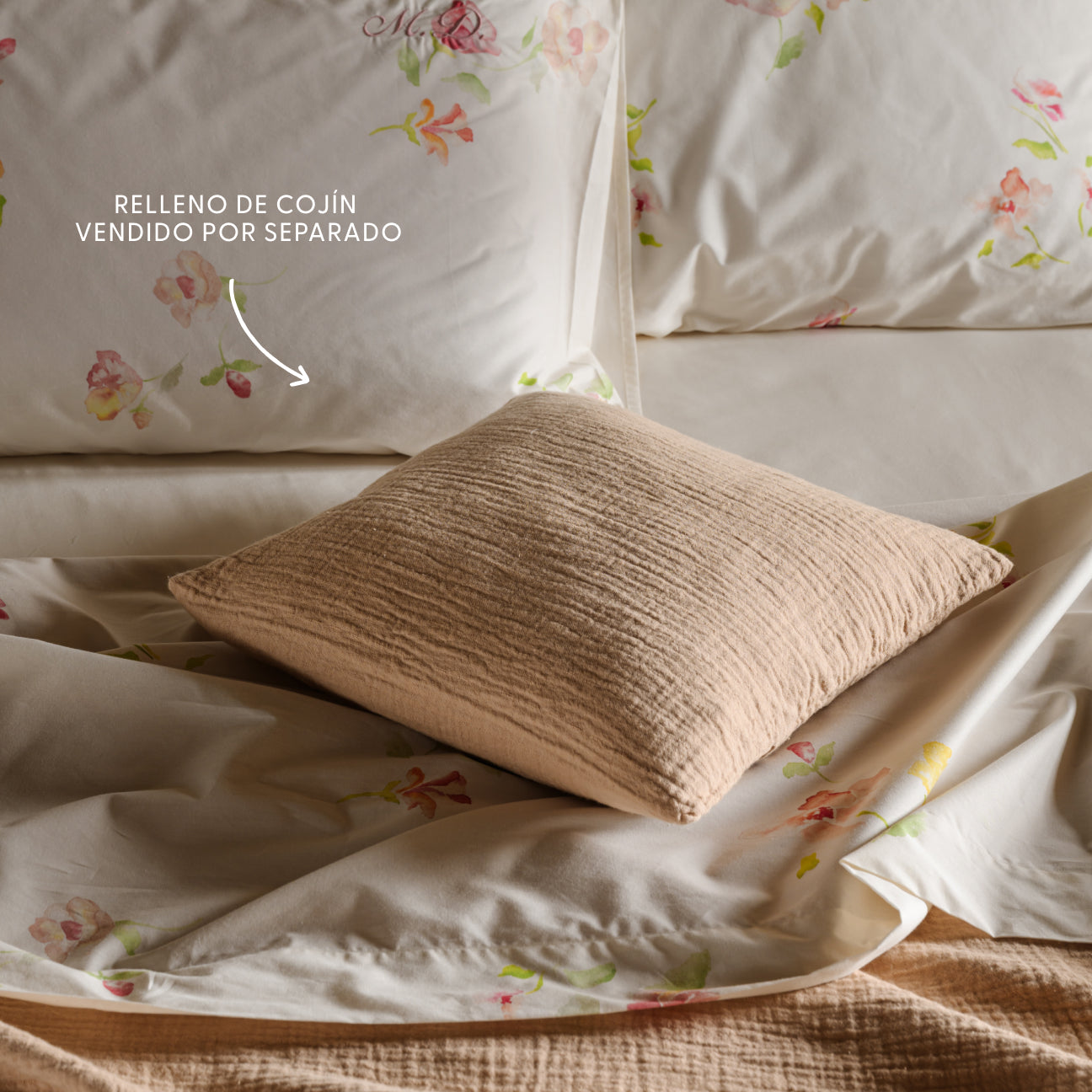 Funda de cojín decorativo en muselina de algodón
- 40x40 cm- Beige almendra- Muselina de algodón - Dalfilo