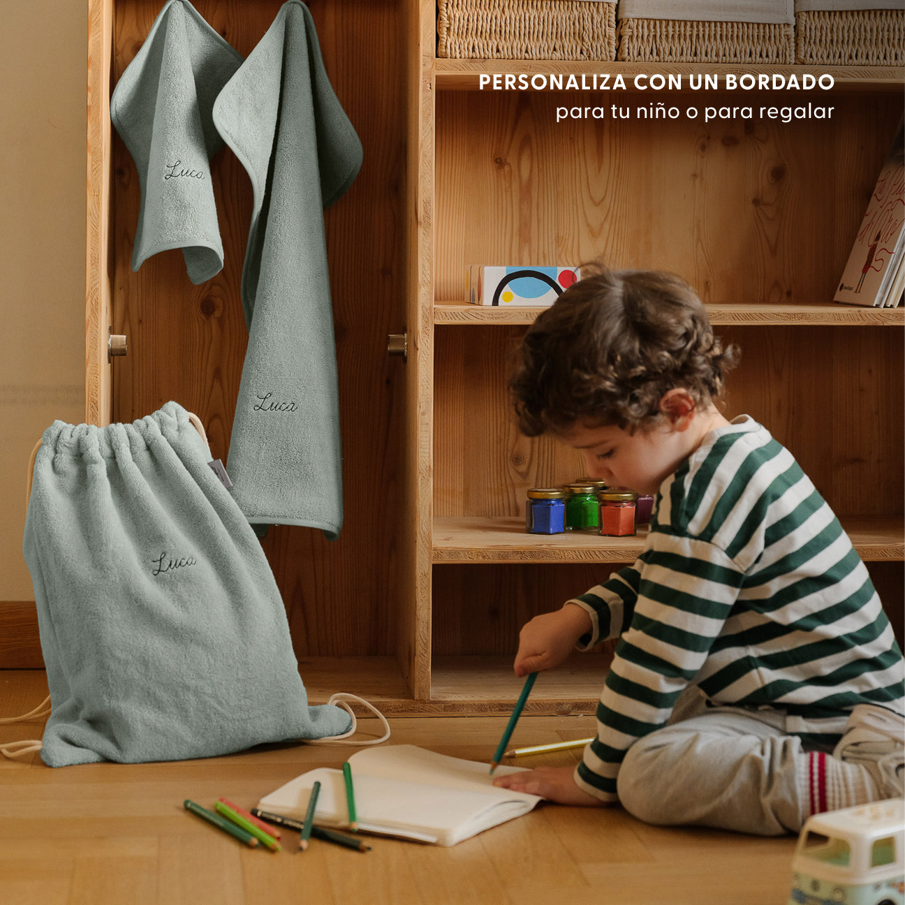 Set escolar infantil
- Talla única- Salvia- Algodón - Dalfilo