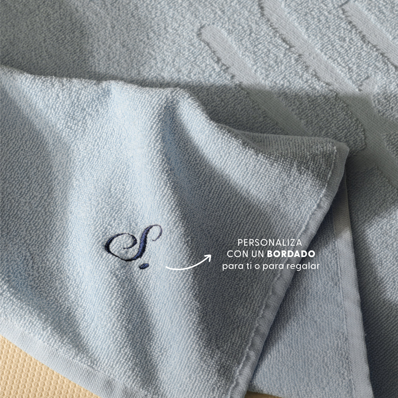 Juego de toallas deportivas
- Única- Azul aire- Algodón - Dalfilo